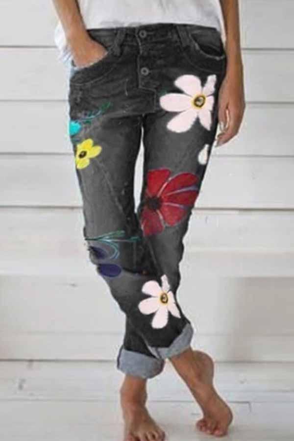 Chicindress Regular Waist Flower Print Regular Fit Casual Wear Jeans